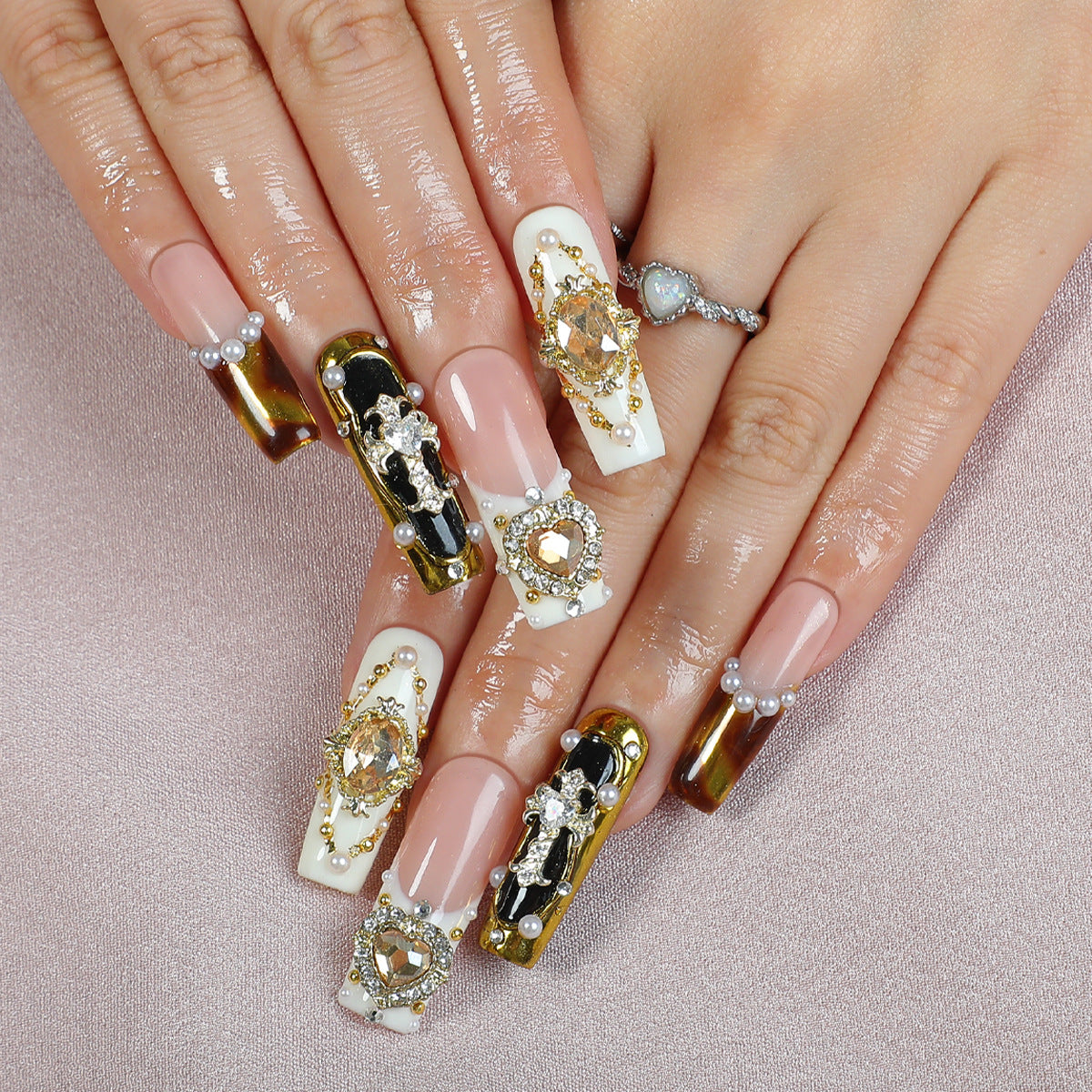 Handmade Vintage Royal Tortoiseshell Press-on Nails | Luxury Heart Gem & Pearl Trim Design | Baroque Cross Medal Reusable False Nails